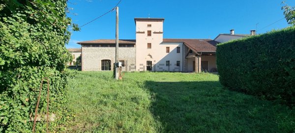 casa indipendente in vendita a Cassola