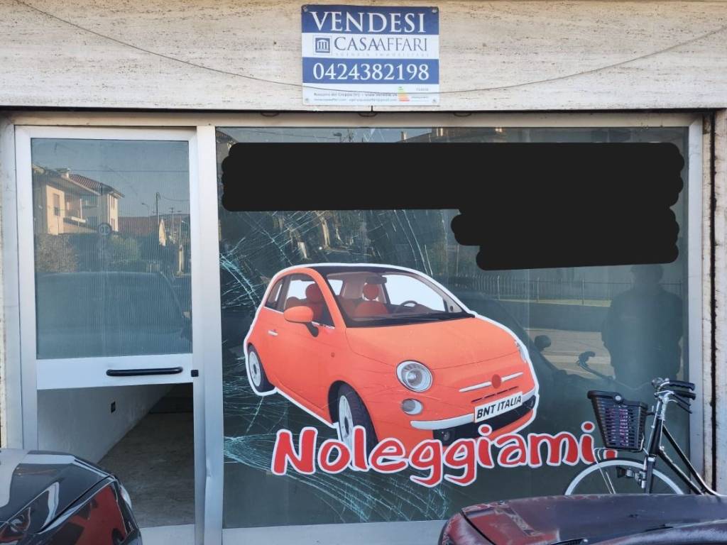 negozio in vendita a Cassola in zona San Zeno
