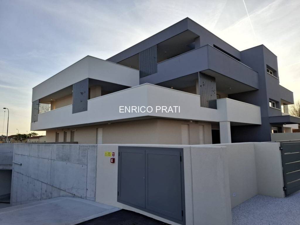 appartamento in vendita a Cassola in zona San Zeno