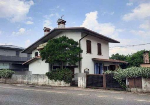 casa indipendente in vendita a Cassola