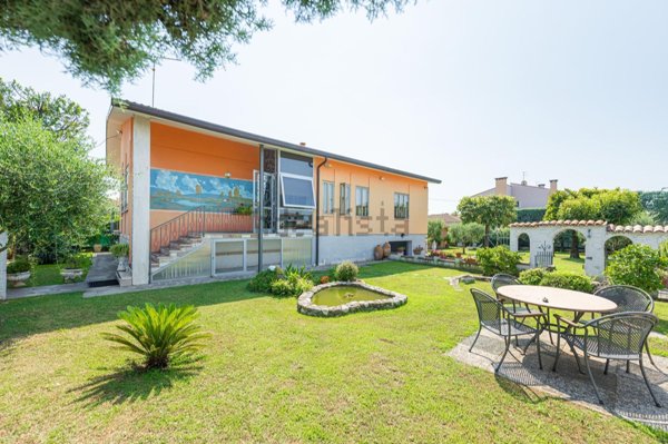 casa indipendente in vendita a Cassola