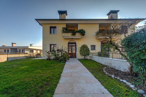 casa indipendente in vendita a Cassola