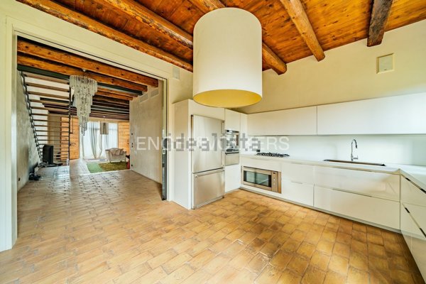 casa indipendente in vendita a Cassola