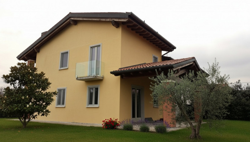 casa indipendente in vendita a Cassola