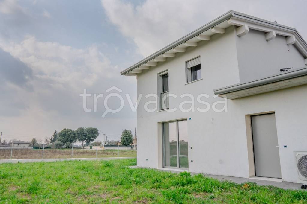 casa indipendente in vendita a Cassola in zona San Zeno