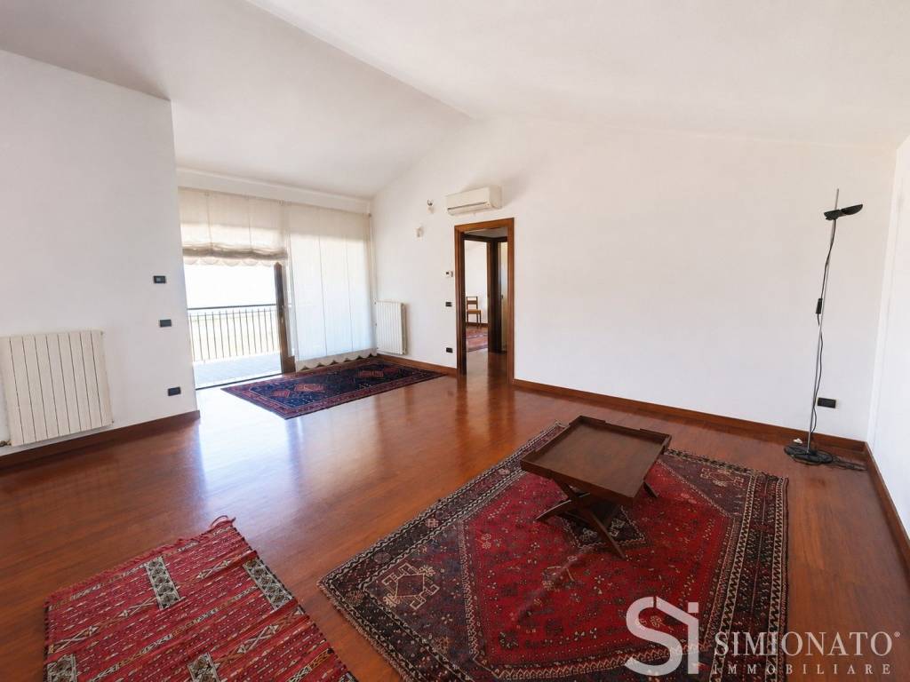 appartamento in vendita a Cassola in zona San Zeno