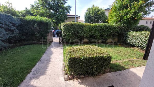 casa indipendente in vendita a Cassola
