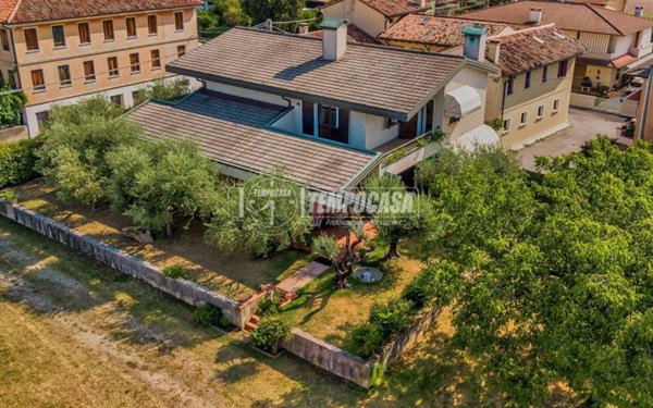 casa indipendente in vendita a Cassola