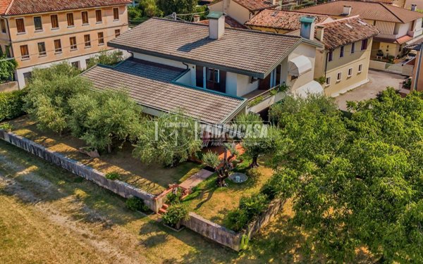 casa indipendente in vendita a Cassola