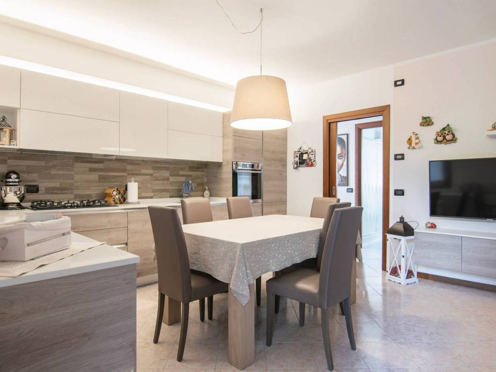 appartamento in vendita a Cassola in zona San Zeno