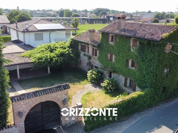 casa indipendente in vendita a Cassola in zona San Zeno