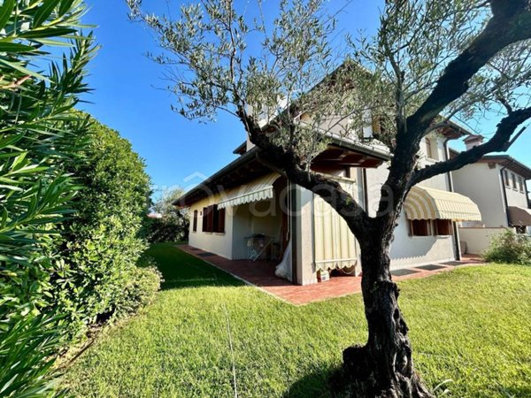 casa indipendente in vendita a Cassola in zona San Zeno