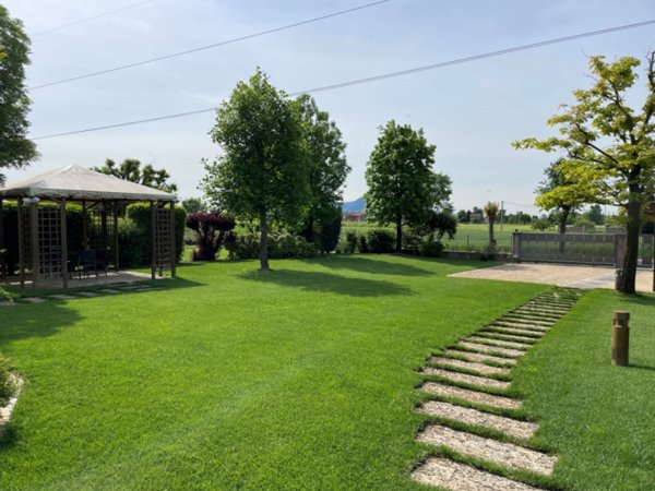casa indipendente in vendita a Castegnero in zona Villaganzerla