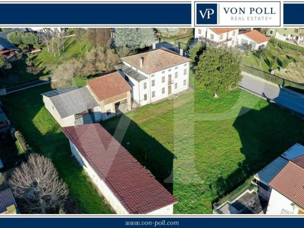 casa indipendente in vendita a Castegnero
