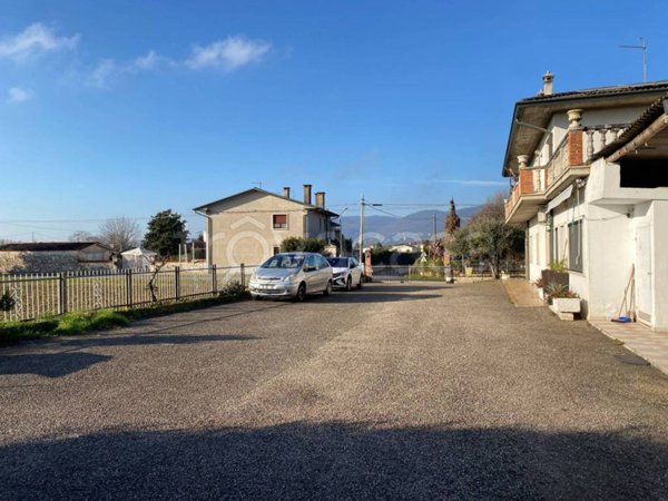 casa indipendente in vendita a Castegnero in zona Villaganzerla
