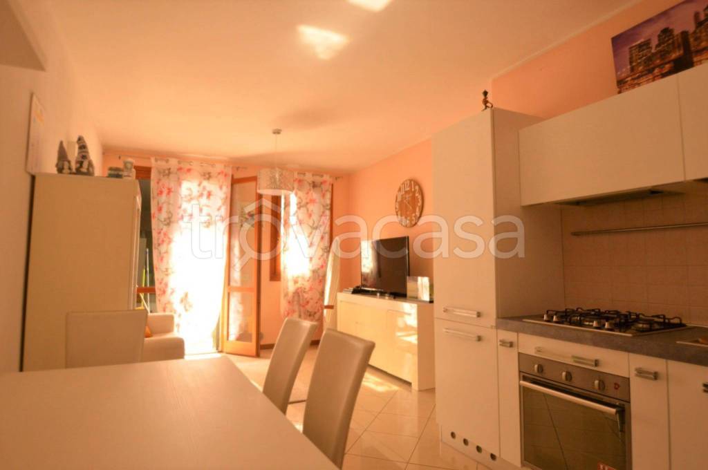 appartamento in vendita a Castegnero in zona Villaganzerla