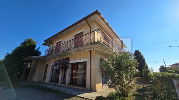 casa indipendente in vendita a Castegnero
