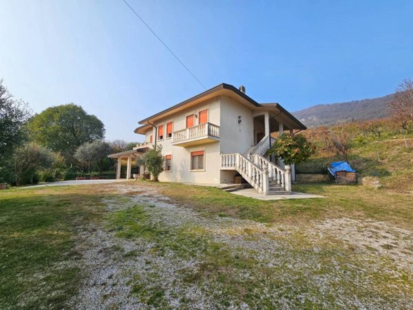 casa indipendente in vendita a Castegnero