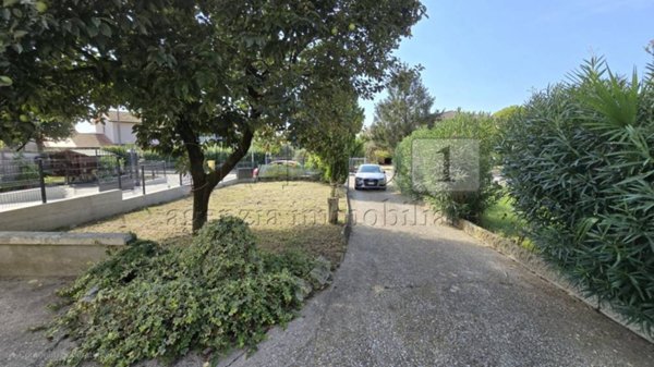 casa indipendente in vendita a Castegnero