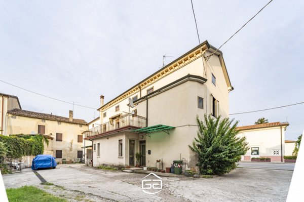 casa indipendente in vendita a Castegnero in zona Castegnero