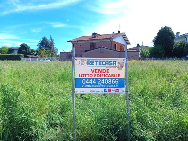 terreno edificabile in vendita a Castegnero