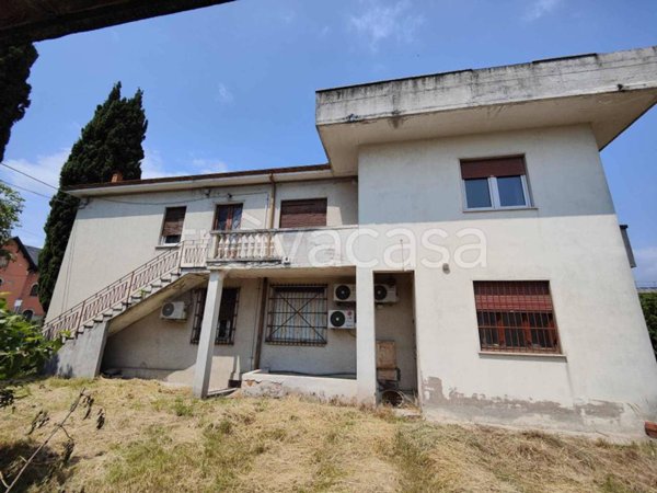 casa indipendente in vendita a Castelgomberto