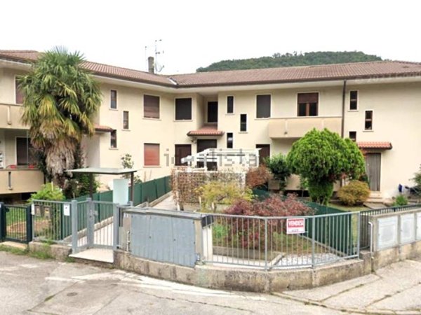appartamento in vendita a Castelgomberto in zona Valle