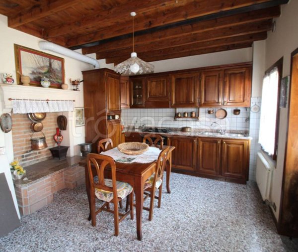 appartamento in vendita a Castelgomberto