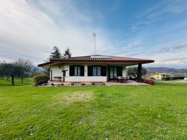 casa indipendente in vendita a Castelgomberto