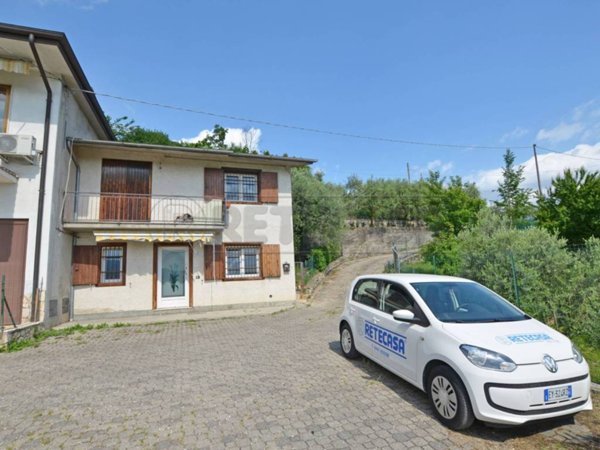 casa indipendente in vendita a Castelgomberto