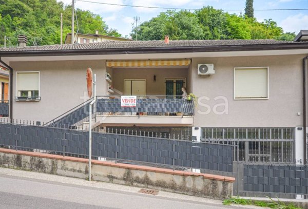 casa indipendente in vendita a Castelgomberto in zona Valle
