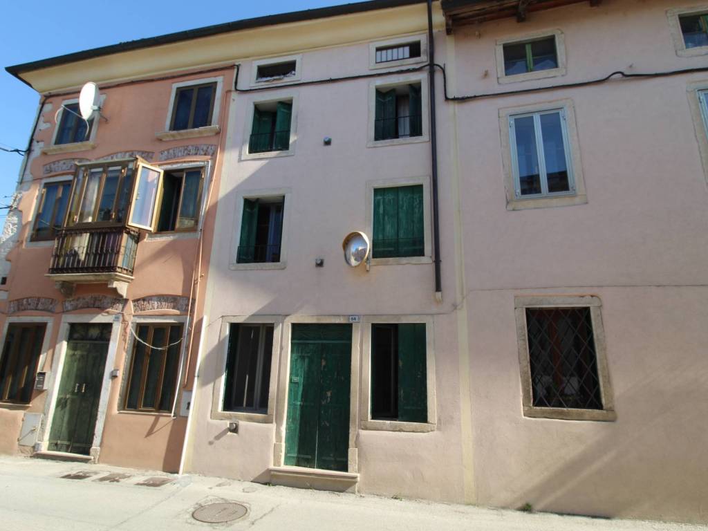 casa indipendente in vendita a Castelgomberto