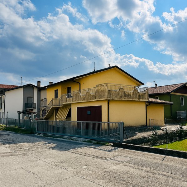 appartamento in vendita a Castelgomberto