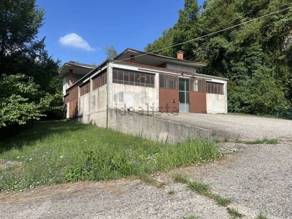 appartamento in vendita a Castelgomberto in zona Valle