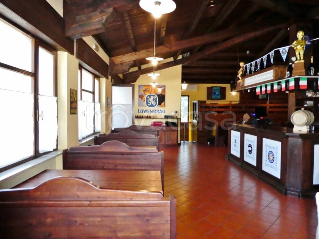 negozio in vendita a Castelgomberto