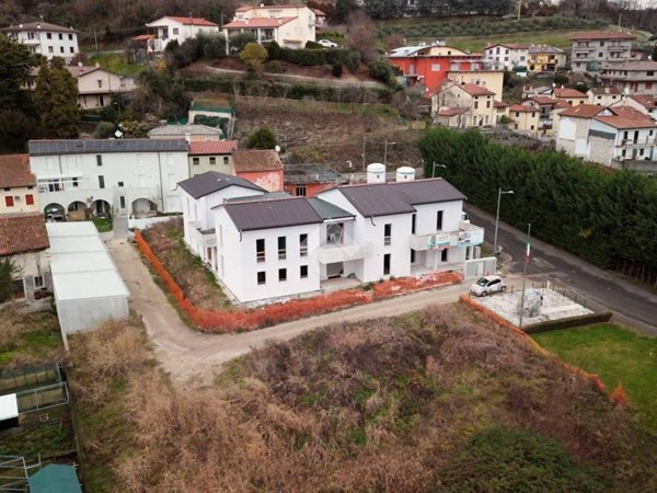 appartamento in vendita a Castelgomberto