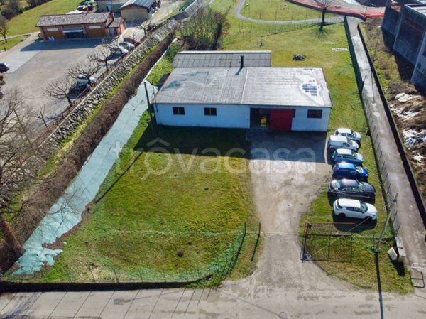 locale commerciale in vendita a Castelgomberto