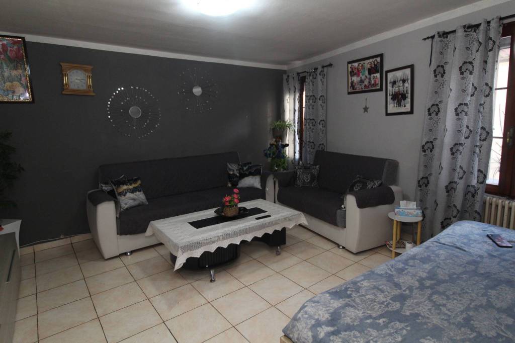 casa indipendente in vendita a Castelgomberto