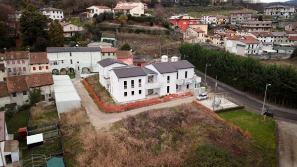 appartamento in vendita a Castelgomberto