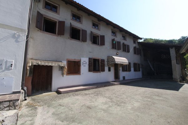 casa indipendente in vendita a Castelgomberto in zona Valle