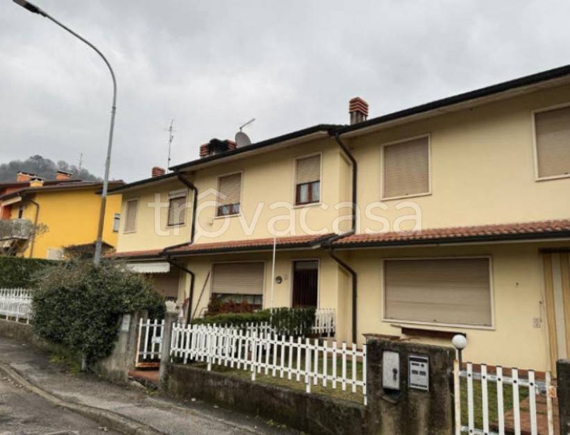 casa indipendente in vendita a Castelgomberto
