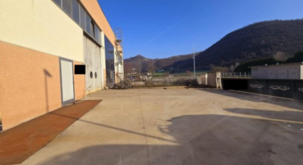 ufficio in vendita a Castelgomberto