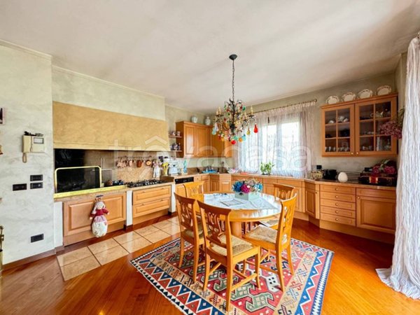 casa indipendente in vendita a Chiampo