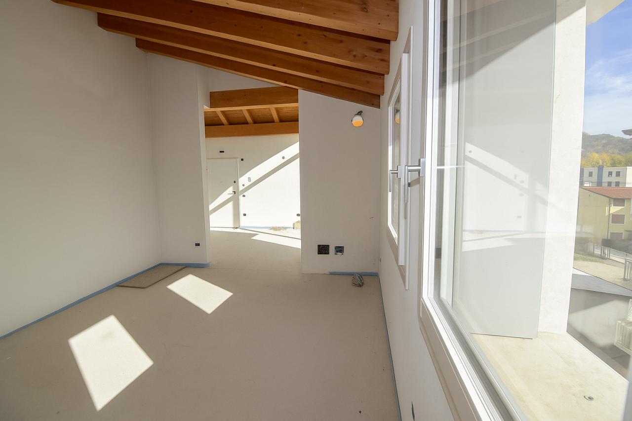 appartamento in vendita a Chiampo