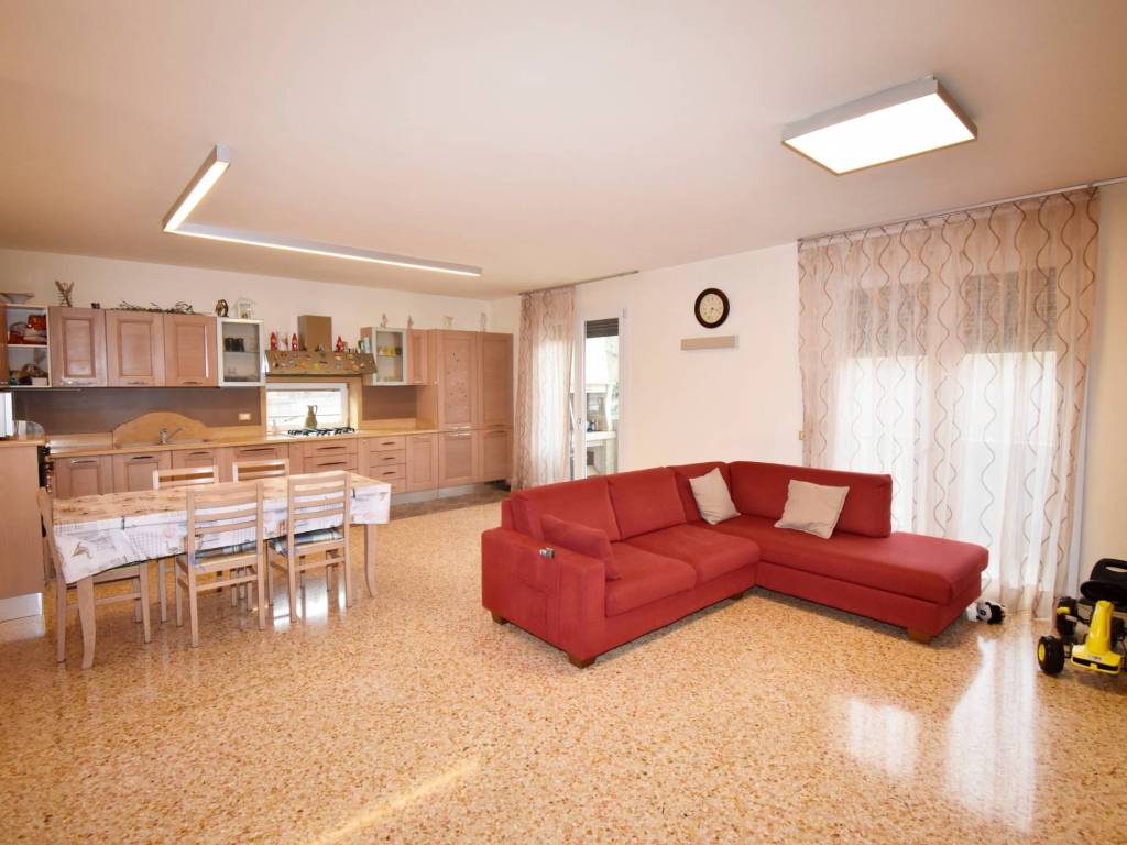 appartamento in vendita a Chiampo