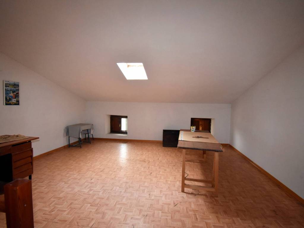 casa indipendente in vendita a Chiampo