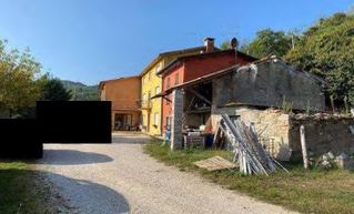 casa indipendente in vendita a Chiampo