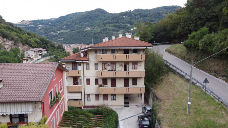 appartamento in vendita a Chiampo