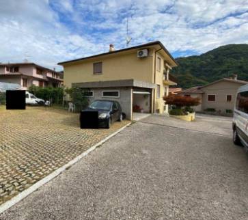 appartamento in vendita a Chiampo