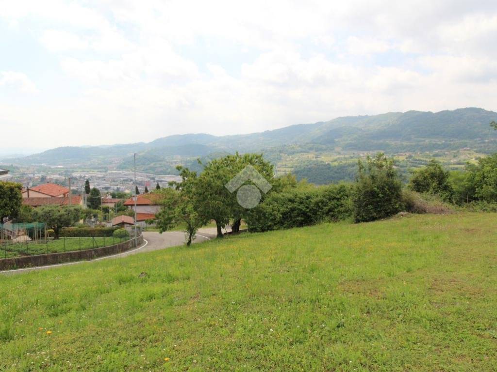 terreno agricolo in vendita a Chiampo
